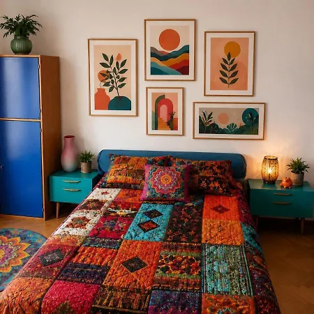 Bright Boho With Balcony In Apartment *